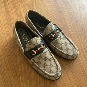 NEW W/O TAGS Deadstock vintage Gucci loafers